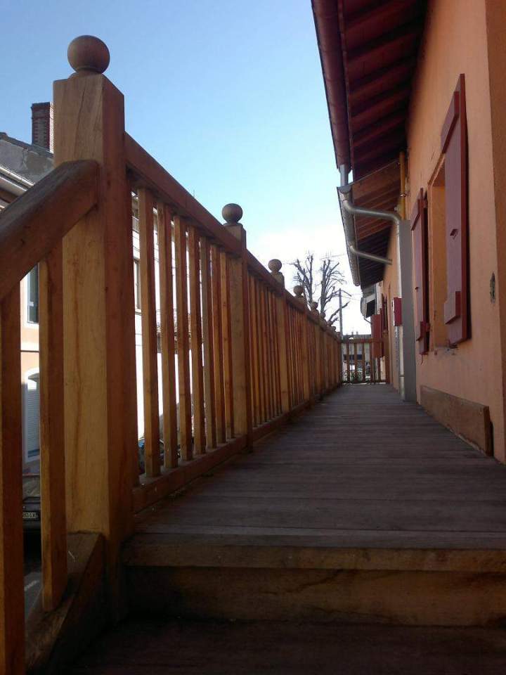 Rampe en bois extérieure Mâcon