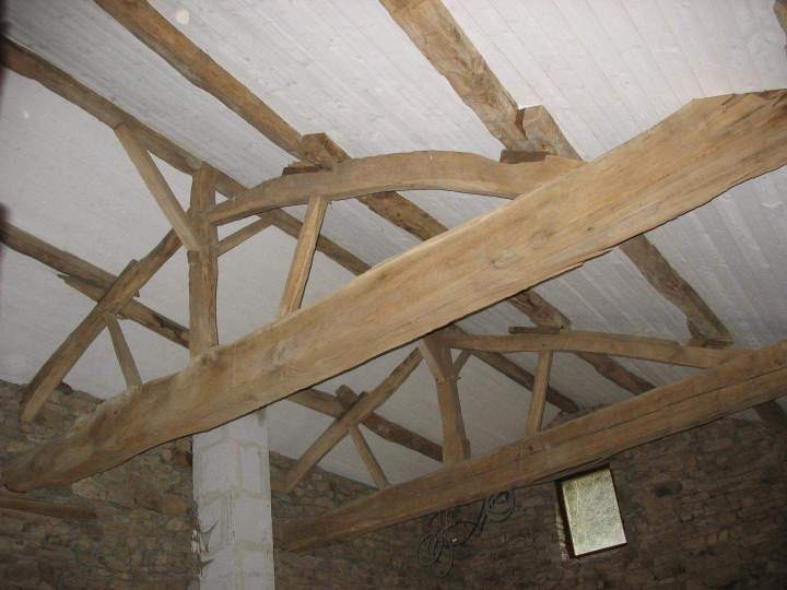 Charpente en  bois Mâcon