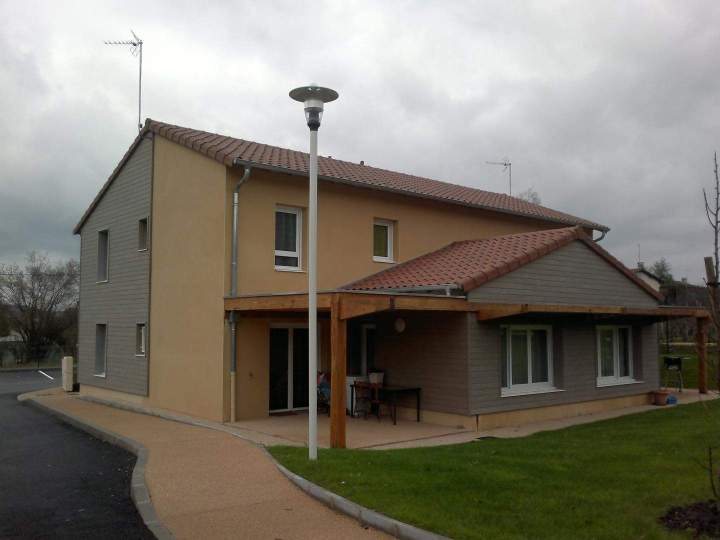 Revêtement mural esthétique et isolant maison Mâcon