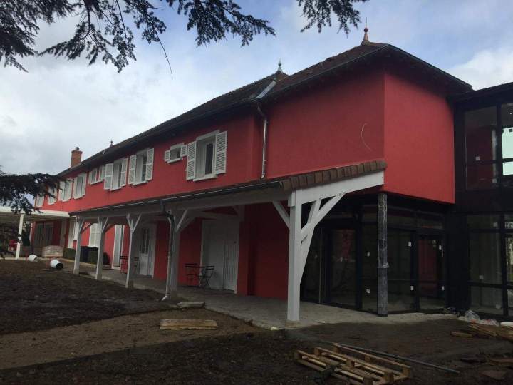 Bâtiment avec terrasse Mâcon