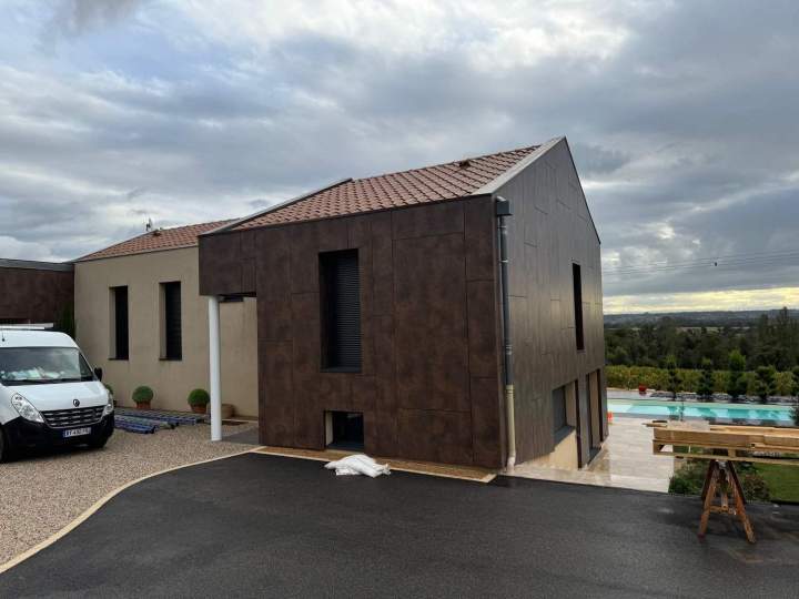 Bardage en bois de solide et design Mâcon