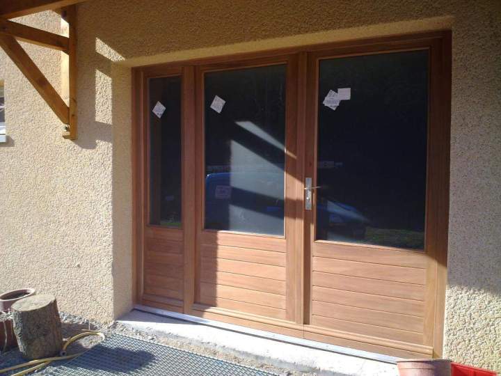 Porte d'entrée vitrée en bois Mâcon